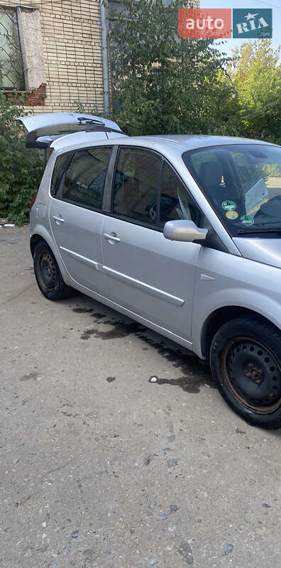 Мінівен Renault Scenic 2008 в Слов'янську
