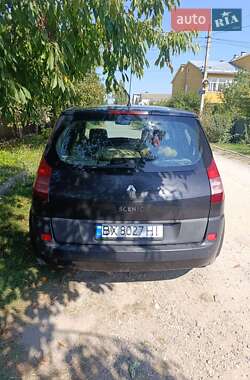 Минивэн Renault Scenic 2003 в 