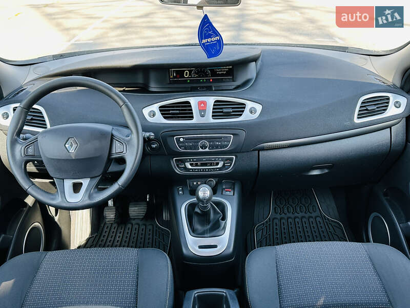 Минивэн Renault Scenic 2009 в Харькове