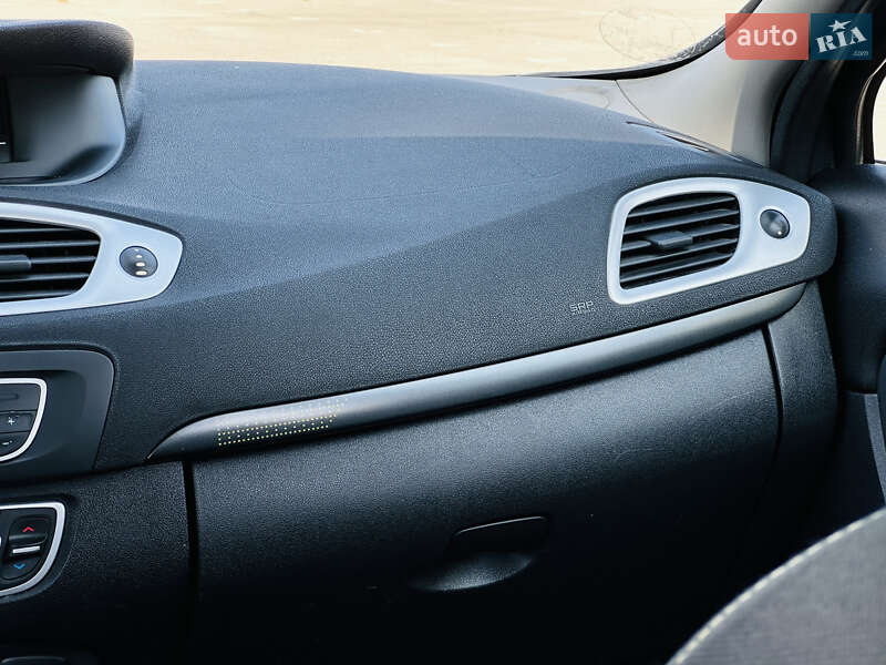 Минивэн Renault Scenic 2009 в Харькове