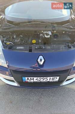 Мінівен Renault Scenic 2010 в 