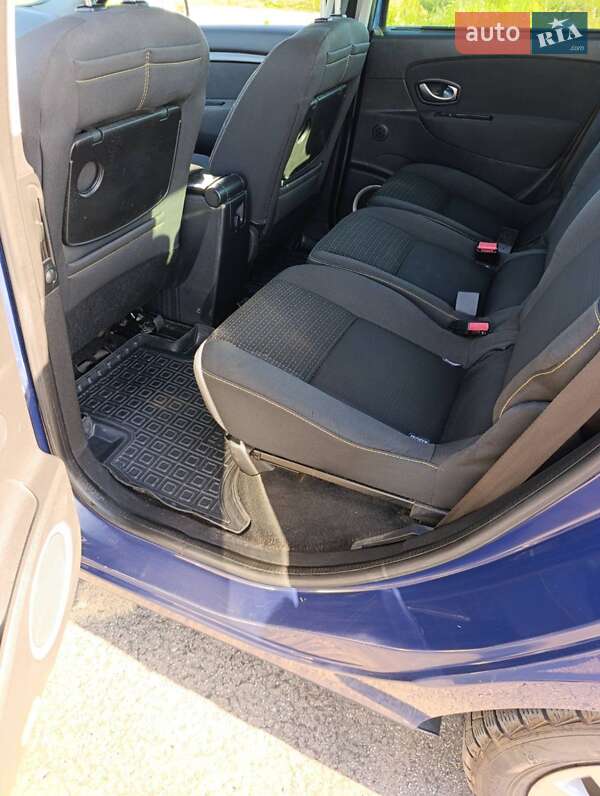 Минивэн Renault Scenic 2010 в Андрушевке