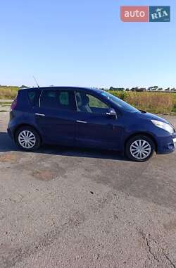 Мінівен Renault Scenic 2010 в 