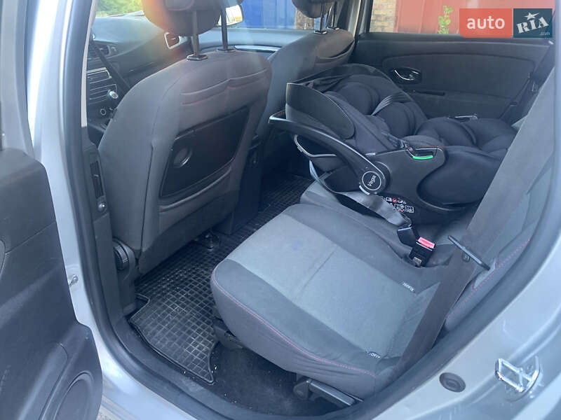 Минивэн Renault Scenic 2012 в Умани