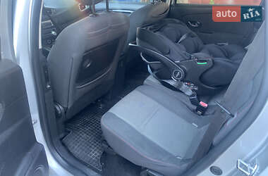 Мінівен Renault Scenic 2012 в 