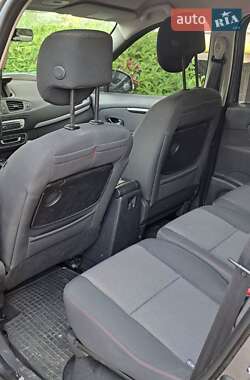 Минивэн Renault Scenic 2014 в 