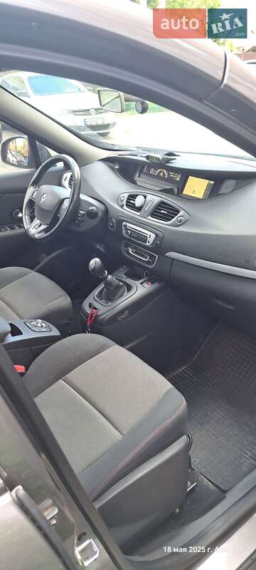 Мінівен Renault Scenic 2014 в Ірпені