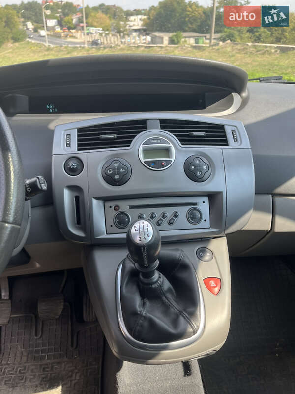 Минивэн Renault Scenic 2006 в Днепре