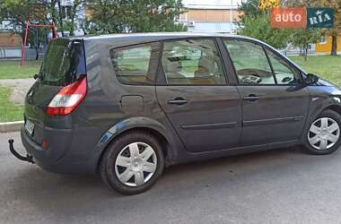 Минивэн Renault Scenic 2006 в 
