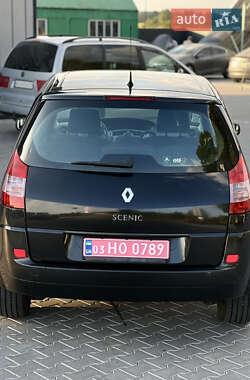 Минивэн Renault Scenic 2004 в 