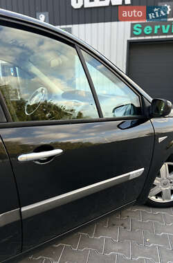 Минивэн Renault Scenic 2004 в 