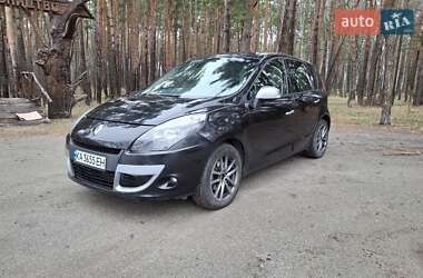 Минивэн Renault Scenic 2011 в 