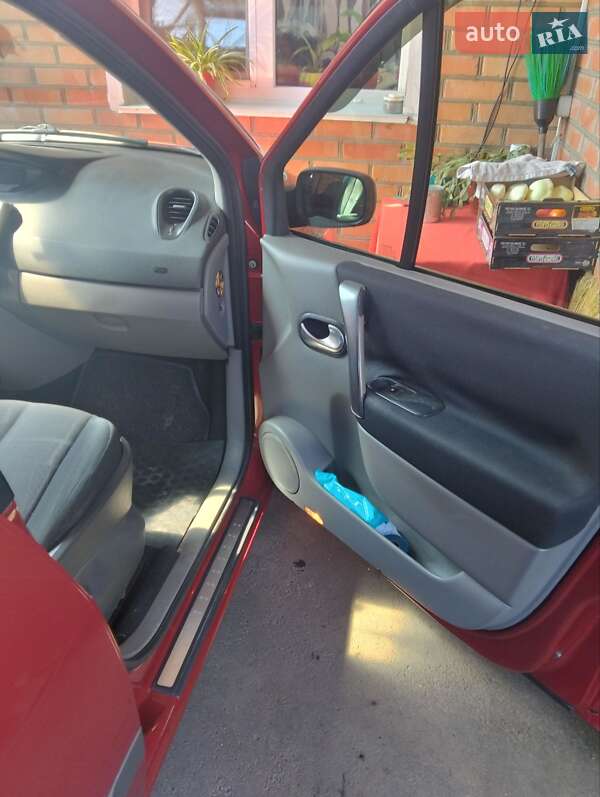 Минивэн Renault Scenic 2004 в Виннице