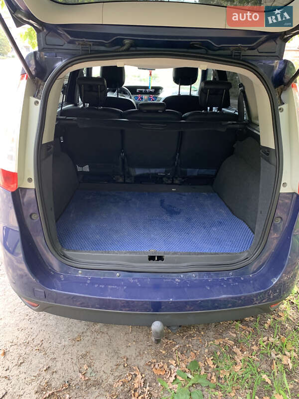 Мінівен Renault Scenic 2009 в Радомишлі