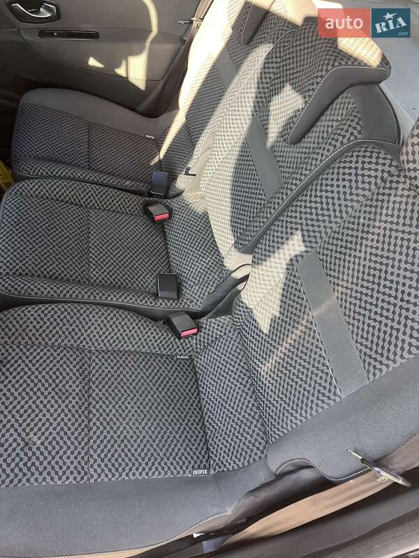 Минивэн Renault Scenic 2011 в Киеве