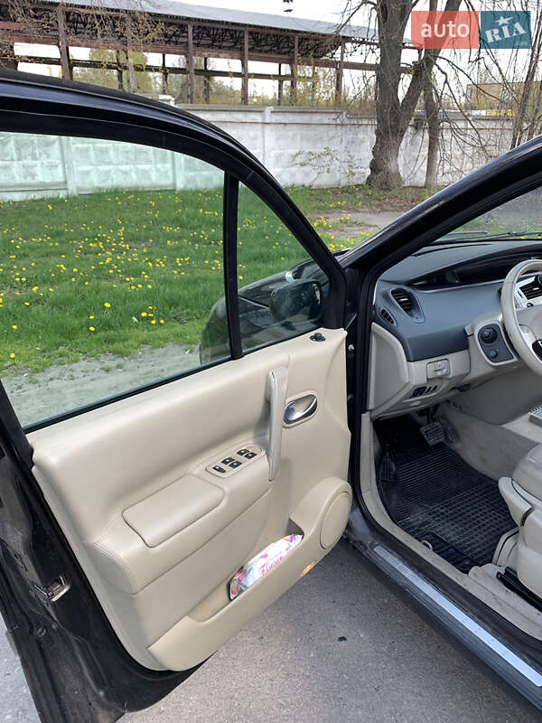 Минивэн Renault Scenic 2007 в Ровно
