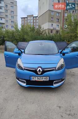 Мінівен Renault Scenic 2013 в 