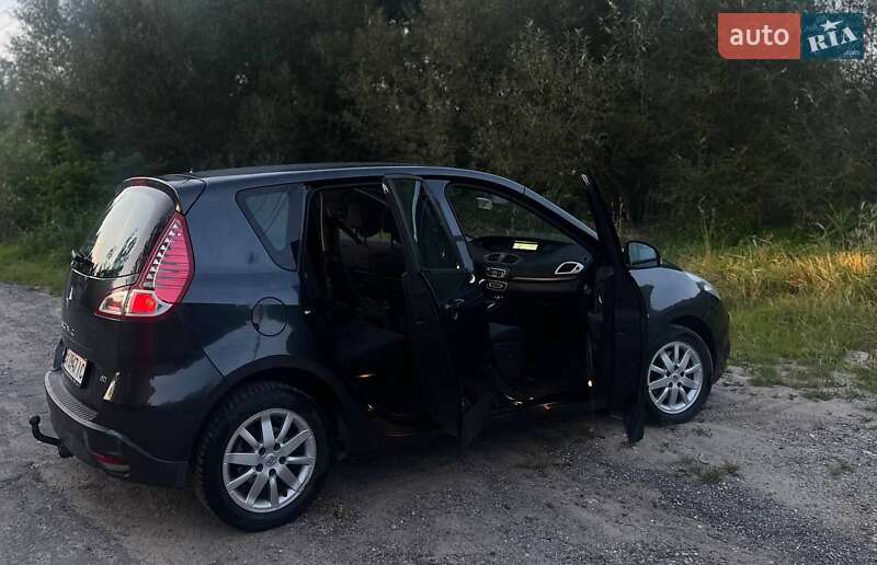 Минивэн Renault Scenic 2010 в Хмельницком