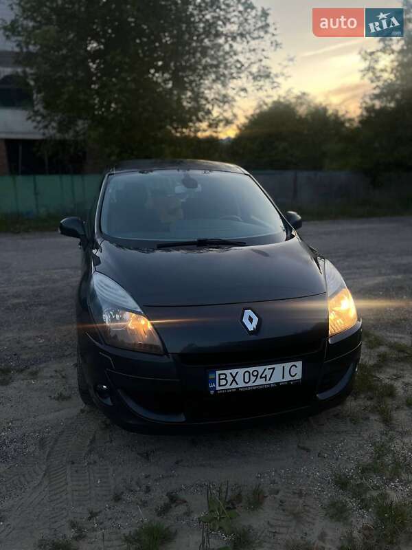 Минивэн Renault Scenic 2010 в Хмельницком
