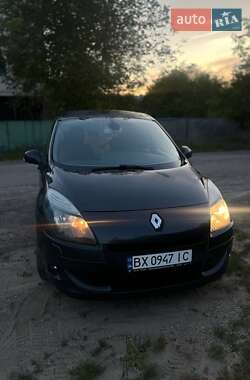 Минивэн Renault Scenic 2010 в 