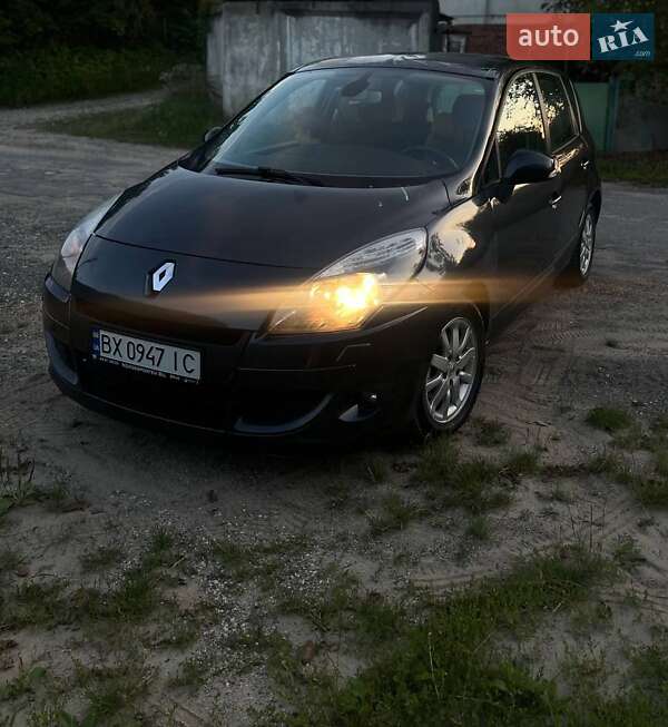 Минивэн Renault Scenic 2010 в Хмельницком