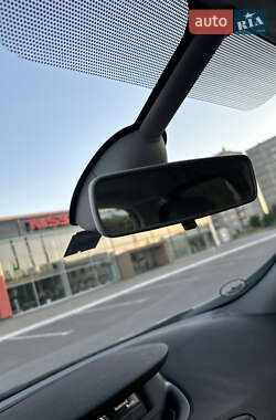 Минивэн Renault Scenic 2013 в 