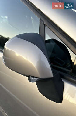 Минивэн Renault Scenic 2013 в 