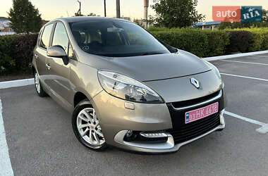 Минивэн Renault Scenic 2013 в 