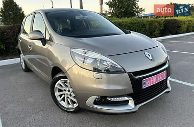 Минивэн Renault Scenic 2013 в 