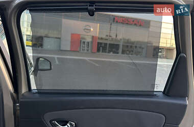 Минивэн Renault Scenic 2013 в 