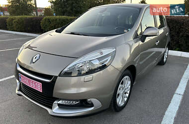 Минивэн Renault Scenic 2013 в 