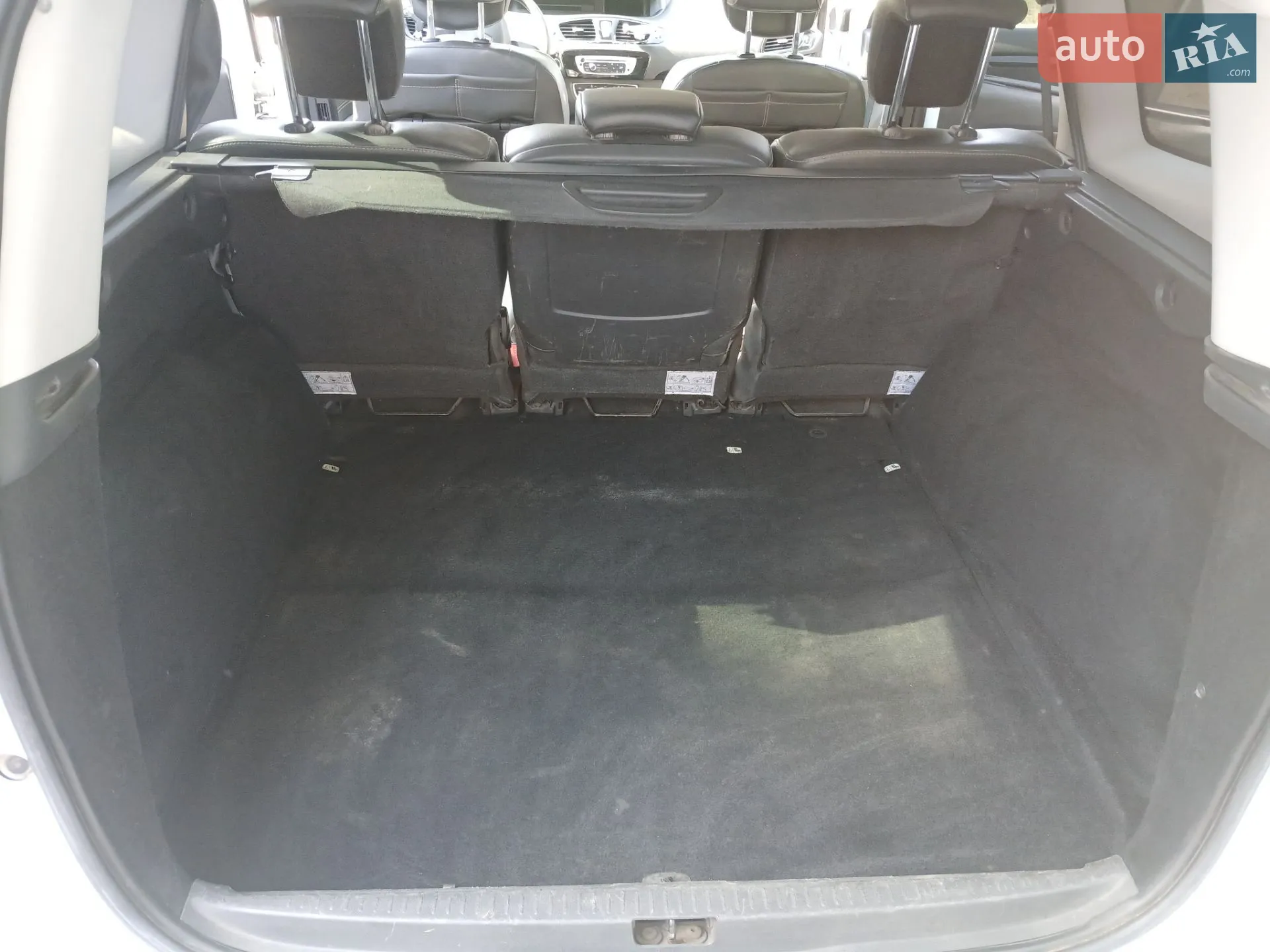 2010 Renault Scenic - мініатюра 2