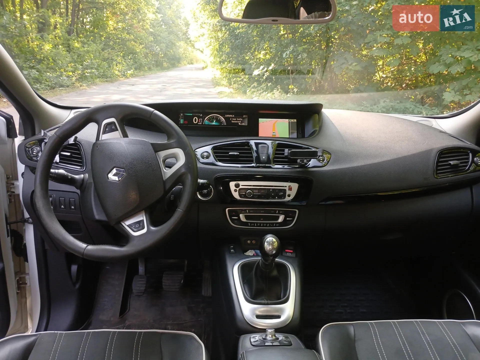 2010 Renault Scenic - мініатюра 10