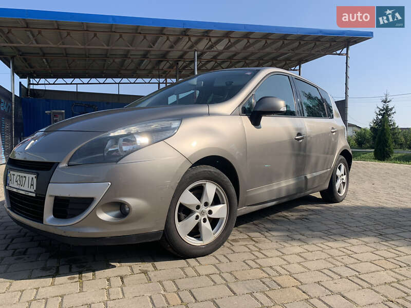 Минивэн Renault Scenic 2009 в Ивано-Франковске
