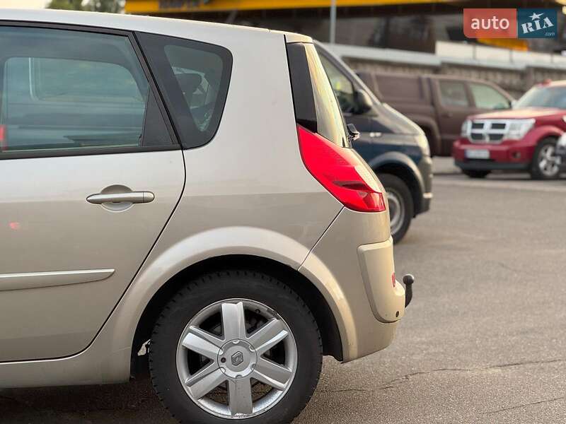 Минивэн Renault Scenic 2007 в Киеве