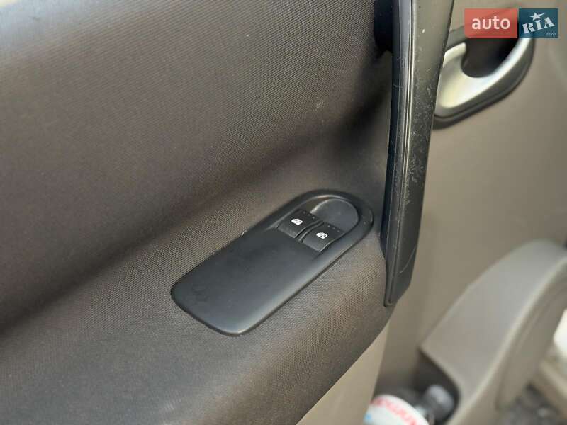 Минивэн Renault Scenic 2007 в Киеве