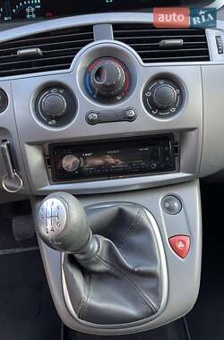 Минивэн Renault Scenic 2009 в 