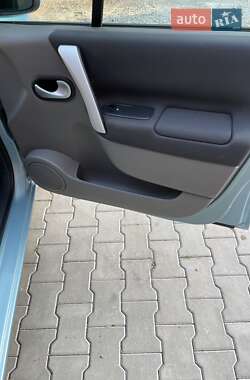 Минивэн Renault Scenic 2009 в 