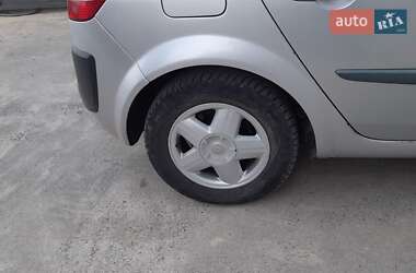 Минивэн Renault Scenic 2006 в 