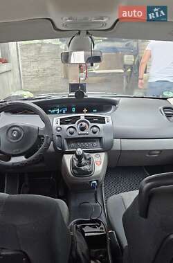Минивэн Renault Scenic 2006 в 