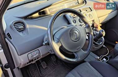 Минивэн Renault Scenic 2005 в 