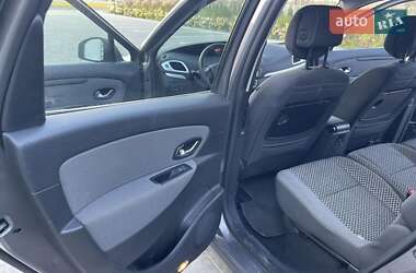 Минивэн Renault Scenic 2011 в 