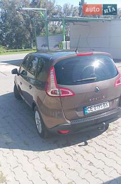 Минивэн Renault Scenic 2010 в 