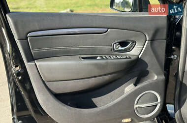Минивэн Renault Scenic 2014 в 
