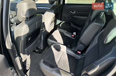 Минивэн Renault Scenic 2014 в 