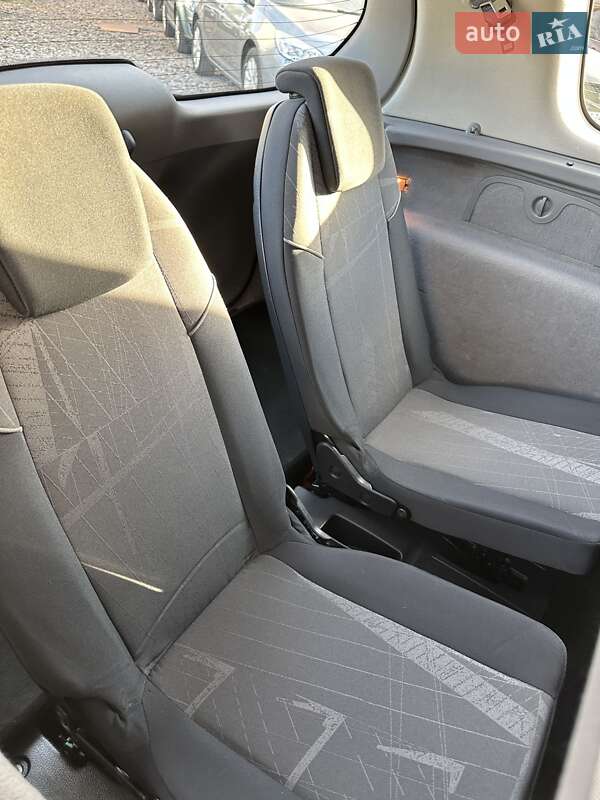 Мінівен Renault Scenic 2005 в Смілі