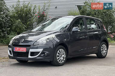 Минивэн Renault Scenic 2011 в 