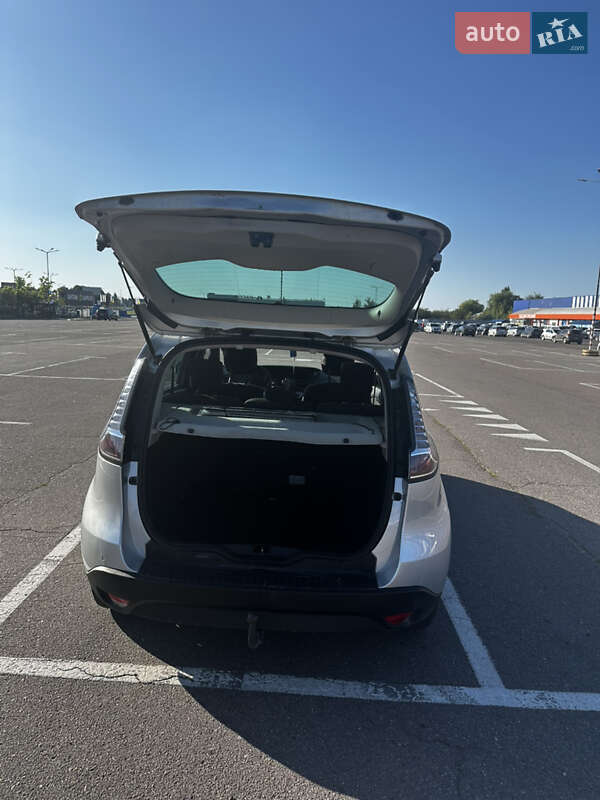 Минивэн Renault Scenic 2015 в Львове