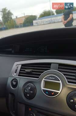 Минивэн Renault Scenic 2003 в 