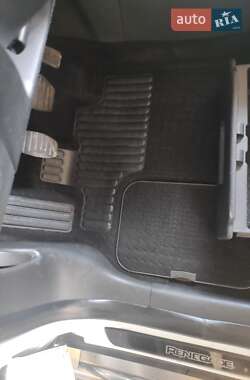 Минивэн Renault Scenic 2015 в 